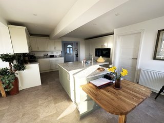Cray Croft Finished kitchen-min
