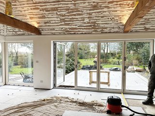 Cray Croft Sunroom during 2-min